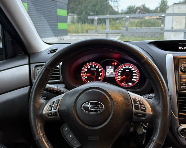 Серый Субару Форестер, объемом двигателя 2.5 л и пробегом 247 тыс. км за 9750 $, фото 7 на Automoto.ua