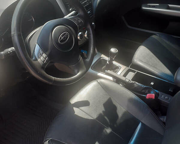 Серый Субару Форестер, объемом двигателя 2 л и пробегом 208 тыс. км за 9500 $, фото 7 на Automoto.ua