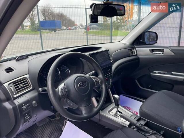 Серый Субару Форестер, объемом двигателя 2.5 л и пробегом 95 тыс. км за 10000 $, фото 29 на Automoto.ua