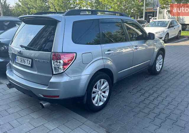 Сірий Субару Forester, об'ємом двигуна 2 л та пробігом 158 тис. км за 10499 $, фото 4 на Automoto.ua