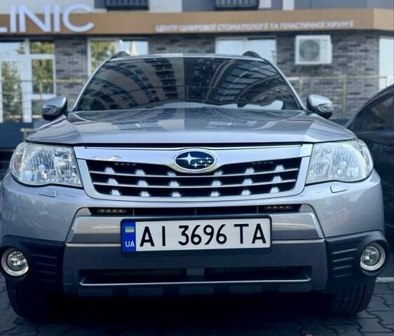 Сірий Субару Forester, об'ємом двигуна 2 л та пробігом 158 тис. км за 10499 $, фото 1 на Automoto.ua