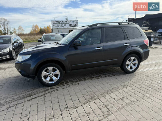 Сірий Субару Forester, об'ємом двигуна 1.99 л та пробігом 158 тис. км за 9750 $, фото 2 на Automoto.ua