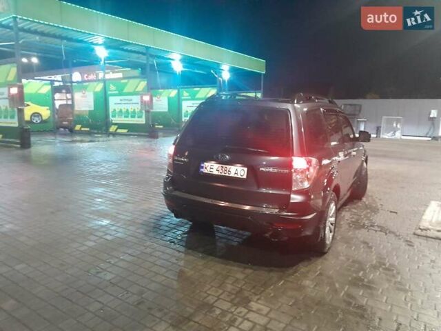 Серый Субару Форестер, объемом двигателя 2.5 л и пробегом 193 тыс. км за 9900 $, фото 2 на Automoto.ua
