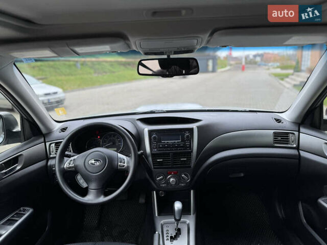 Серый Субару Форестер, объемом двигателя 2.5 л и пробегом 195 тыс. км за 10700 $, фото 7 на Automoto.ua