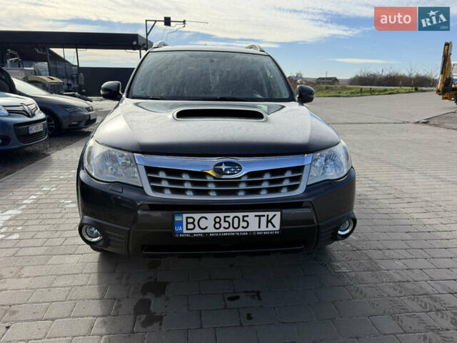 Сірий Субару Forester, об'ємом двигуна 1.99 л та пробігом 158 тис. км за 9750 $, фото 7 на Automoto.ua