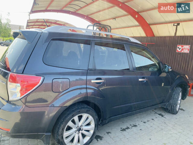 Сірий Субару Forester, об'ємом двигуна 2.5 л та пробігом 172 тис. км за 7950 $, фото 3 на Automoto.ua