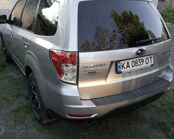 Серый Субару Форестер, объемом двигателя 2.5 л и пробегом 150 тыс. км за 8300 $, фото 2 на Automoto.ua