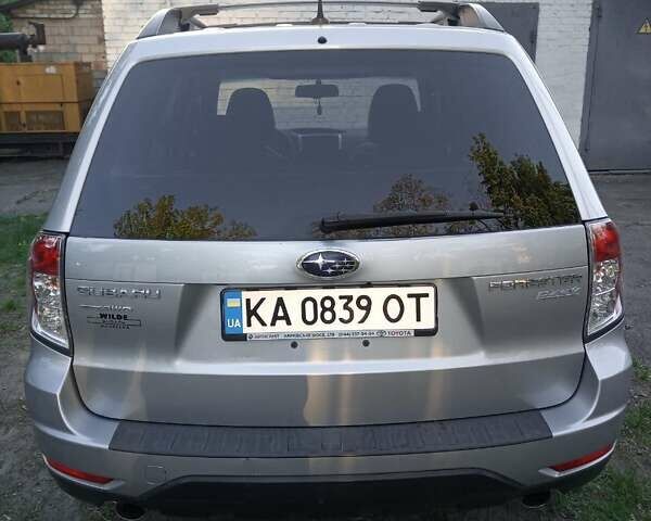 Серый Субару Форестер, объемом двигателя 2.5 л и пробегом 150 тыс. км за 8300 $, фото 1 на Automoto.ua