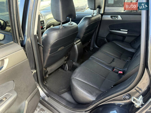 Сірий Субару Forester, об'ємом двигуна 1.99 л та пробігом 158 тис. км за 9750 $, фото 11 на Automoto.ua