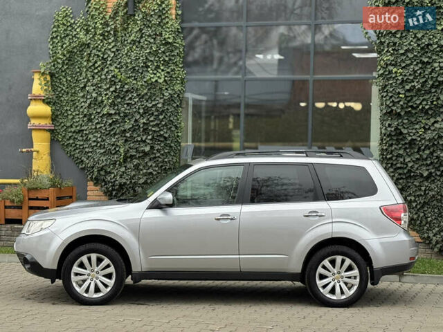 Серый Субару Форестер, объемом двигателя 2.5 л и пробегом 195 тыс. км за 10700 $, фото 3 на Automoto.ua