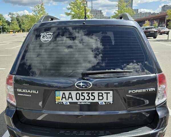 Серый Субару Форестер, объемом двигателя 1.99 л и пробегом 166 тыс. км за 9999 $, фото 3 на Automoto.ua