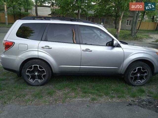 Серый Субару Форестер, объемом двигателя 2.5 л и пробегом 150 тыс. км за 8300 $, фото 3 на Automoto.ua