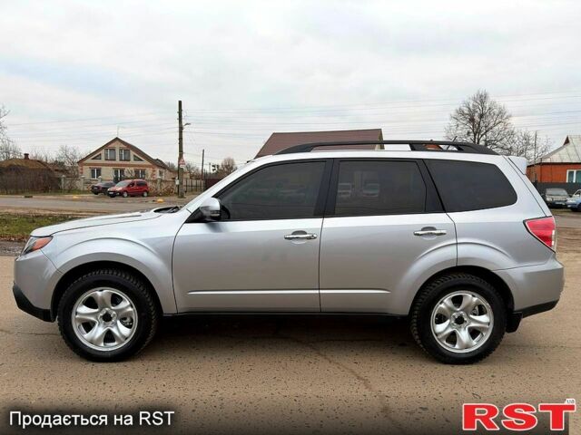 Серый Субару Форестер, объемом двигателя 2.5 л и пробегом 160 тыс. км за 10980 $, фото 2 на Automoto.ua