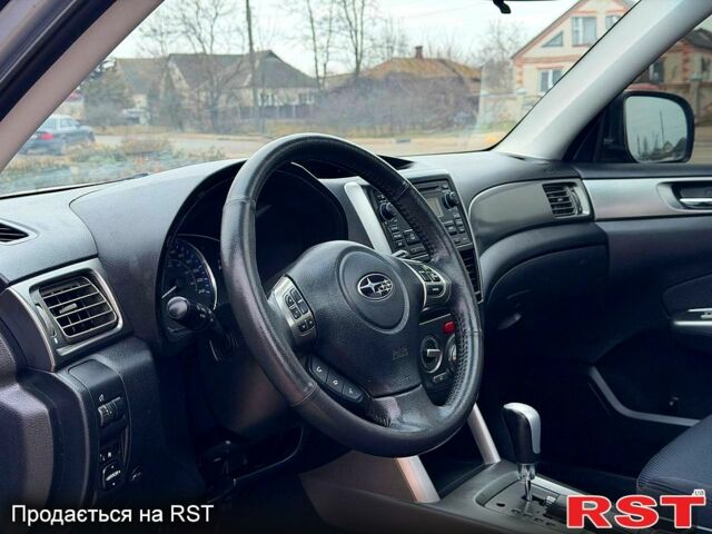 Серый Субару Форестер, объемом двигателя 2.5 л и пробегом 160 тыс. км за 10980 $, фото 7 на Automoto.ua