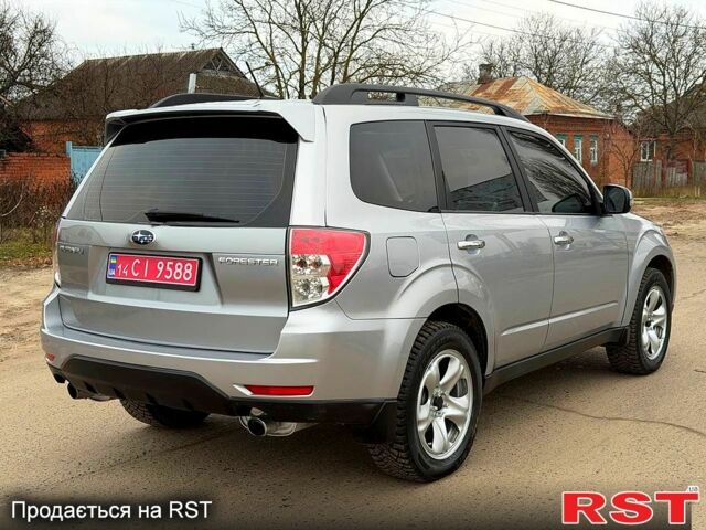 Серый Субару Форестер, объемом двигателя 2.5 л и пробегом 160 тыс. км за 10980 $, фото 4 на Automoto.ua