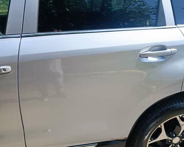 Сірий Субару Forester, об'ємом двигуна 2 л та пробігом 145 тис. км за 15000 $, фото 9 на Automoto.ua