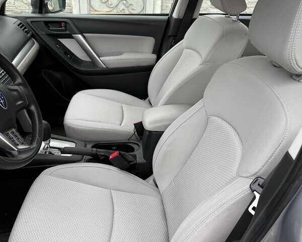 Сірий Субару Forester, об'ємом двигуна 2.5 л та пробігом 148 тис. км за 14000 $, фото 5 на Automoto.ua