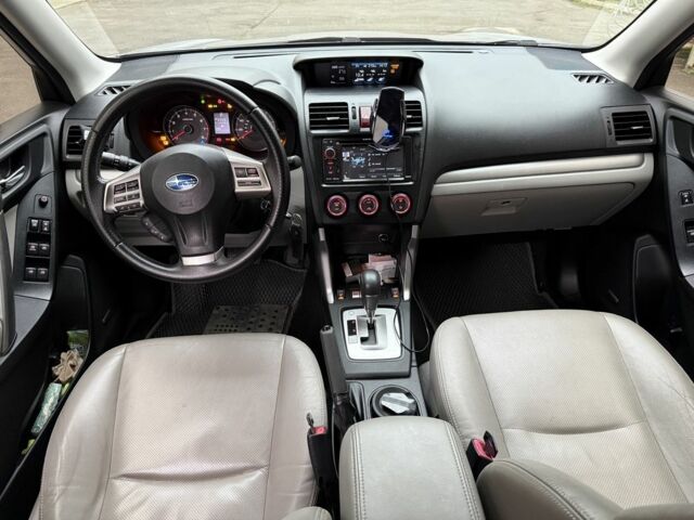 Сірий Субару Forester, об'ємом двигуна 2.5 л та пробігом 214 тис. км за 11000 $, фото 4 на Automoto.ua