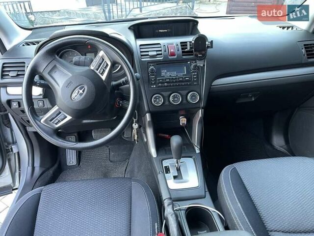 Субару Форестер 2014 в Мерефа на Automoto.ua Серый Субару Форестер, объемом двигателя 2.5 л и пробегом 150 тыс. км за 10800 $, фото 6 на Automoto.ua