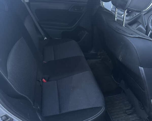 Субару Форестер 2014 в Первомайск на Automoto.ua Серый Субару Форестер, объемом двигателя 2.5 л и пробегом 225 тыс. км за 10700 $, фото 11 на Automoto.ua