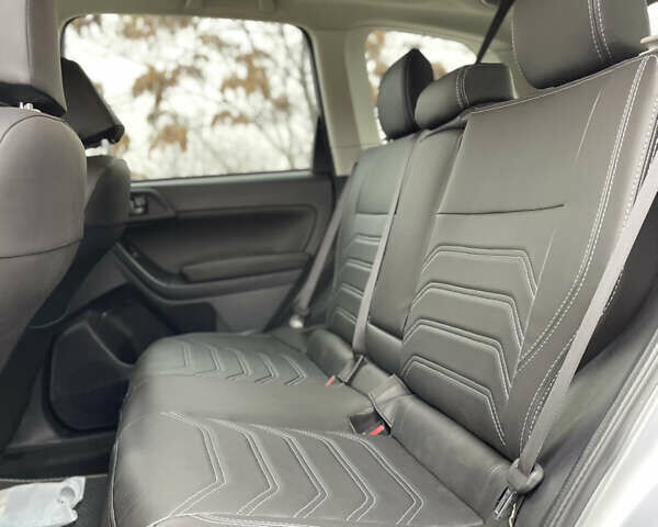 Серый Субару Форестер, объемом двигателя 2.5 л и пробегом 170 тыс. км за 12400 $, фото 9 на Automoto.ua