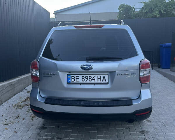 Субару Форестер 2014 в Первомайск на Automoto.ua Серый Субару Форестер, объемом двигателя 2.5 л и пробегом 225 тыс. км за 10700 $, фото 4 на Automoto.ua