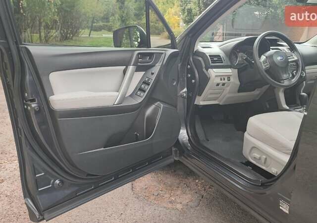 Субару Forester 2014 у Харкові на Automoto.ua Сірий Субару Forester, об'ємом двигуна 2.46 л та пробігом 218 тис. км за 11000 $, фото 25 на Automoto.ua