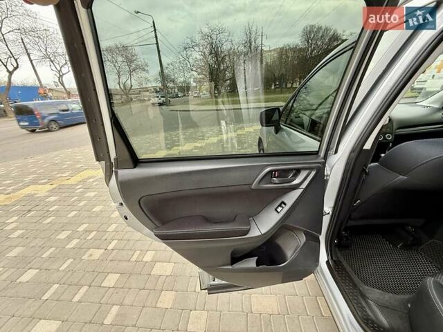 Субару Форестер 2015 в Одессе на Automoto.ua Серый Субару Форестер, объемом двигателя 2.5 л и пробегом 215 тыс. км за 11600 $, фото 37 на Automoto.ua