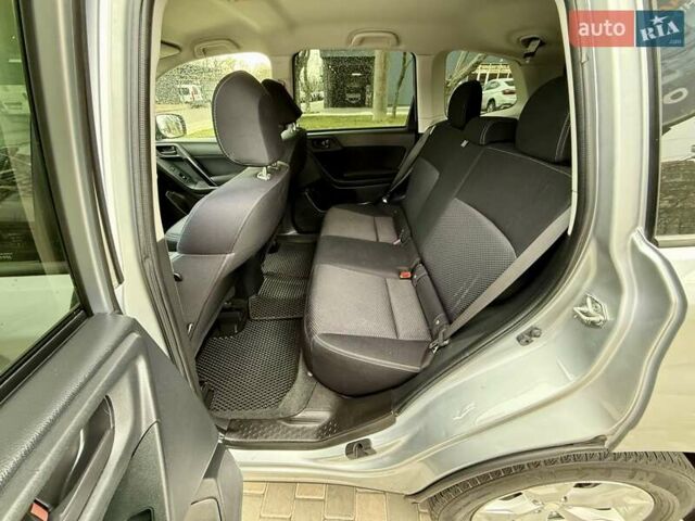 Субару Форестер 2015 в Одессе на Automoto.ua Серый Субару Форестер, объемом двигателя 2.5 л и пробегом 215 тыс. км за 11600 $, фото 42 на Automoto.ua