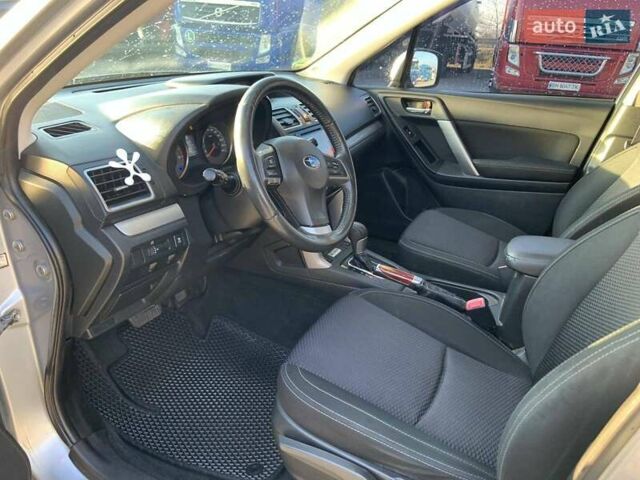 Серый Субару Форестер, объемом двигателя 2 л и пробегом 258 тыс. км за 17000 $, фото 19 на Automoto.ua