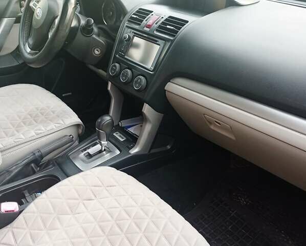 Серый Субару Форестер, объемом двигателя 2.5 л и пробегом 178 тыс. км за 14700 $, фото 5 на Automoto.ua