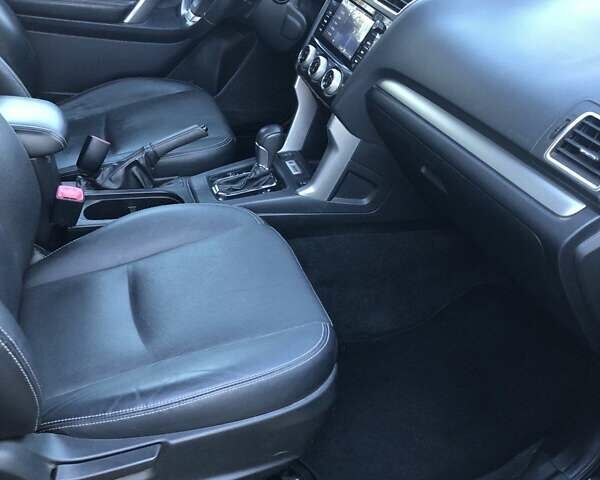 Серый Субару Форестер, объемом двигателя 2.5 л и пробегом 97 тыс. км за 19300 $, фото 3 на Automoto.ua