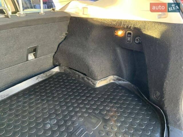 Серый Субару Форестер, объемом двигателя 2 л и пробегом 258 тыс. км за 17000 $, фото 30 на Automoto.ua