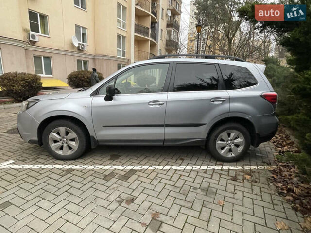 Серый Субару Форестер, объемом двигателя 1.99 л и пробегом 180 тыс. км за 15432 $, фото 2 на Automoto.ua