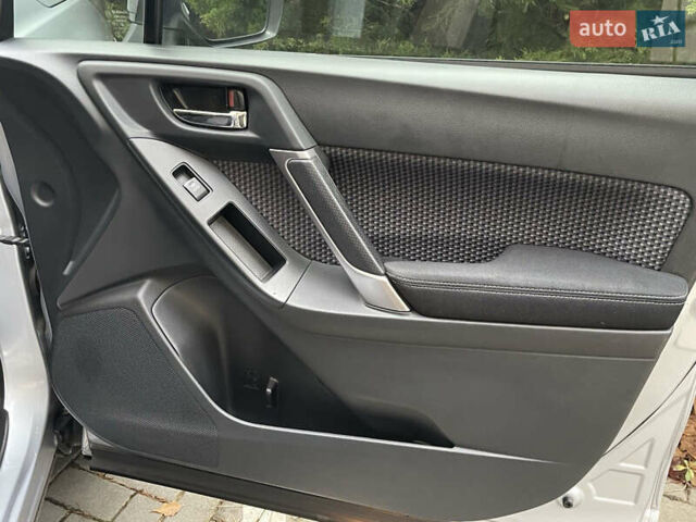 Серый Субару Форестер, объемом двигателя 1.99 л и пробегом 180 тыс. км за 15432 $, фото 10 на Automoto.ua