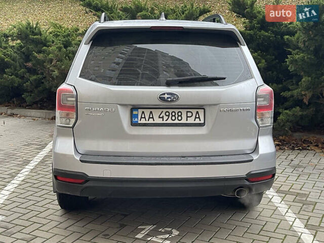 Серый Субару Форестер, объемом двигателя 1.99 л и пробегом 180 тыс. км за 15432 $, фото 3 на Automoto.ua
