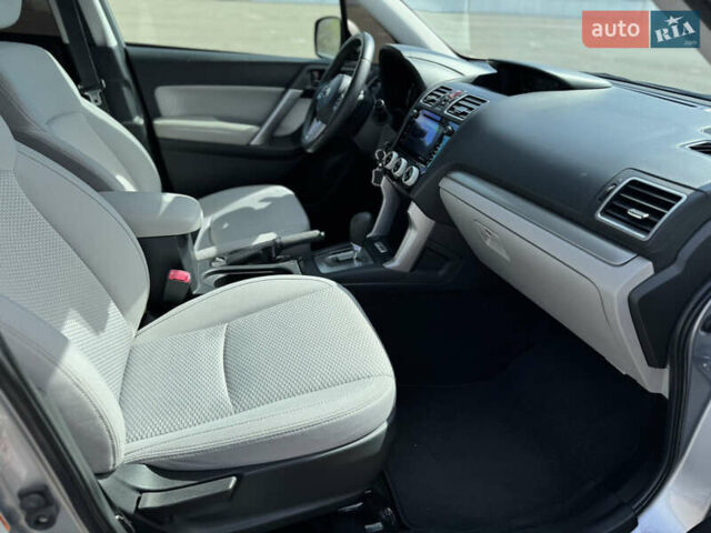 Серый Субару Форестер, объемом двигателя 2.5 л и пробегом 89 тыс. км за 14950 $, фото 16 на Automoto.ua