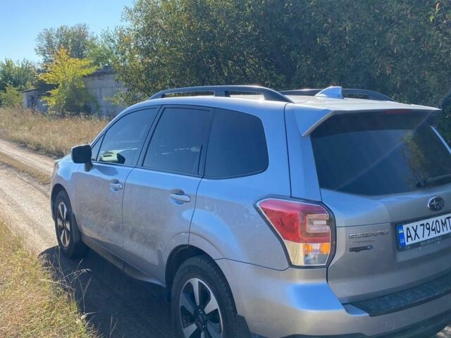 Серый Субару Форестер, объемом двигателя 2.5 л и пробегом 140 тыс. км за 12000 $, фото 4 на Automoto.ua