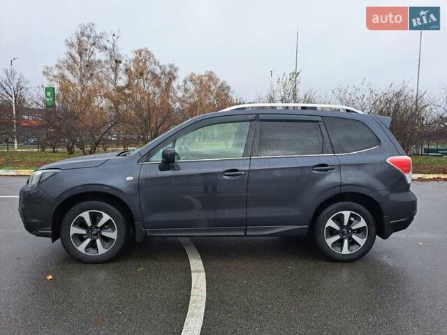 Серый Субару Форестер, объемом двигателя 2 л и пробегом 264 тыс. км за 15700 $, фото 1 на Automoto.ua
