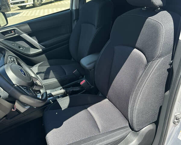 Сірий Субару Forester, об'ємом двигуна 2.5 л та пробігом 165 тис. км за 13600 $, фото 6 на Automoto.ua