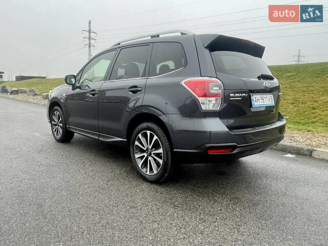 Серый Субару Форестер, объемом двигателя 2 л и пробегом 133 тыс. км за 15200 $, фото 5 на Automoto.ua