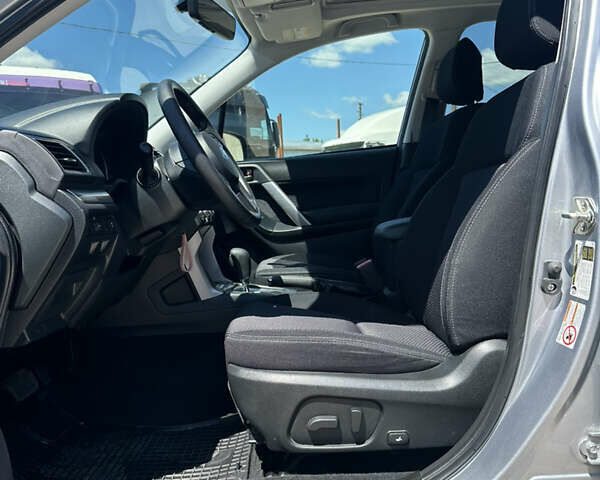 Сірий Субару Forester, об'ємом двигуна 2.5 л та пробігом 165 тис. км за 13600 $, фото 3 на Automoto.ua