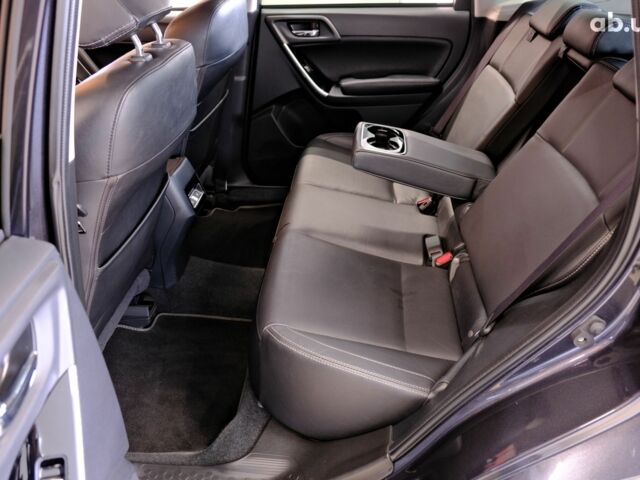 Серый Субару Форестер, объемом двигателя 2 л и пробегом 175 тыс. км за 20900 $, фото 7 на Automoto.ua