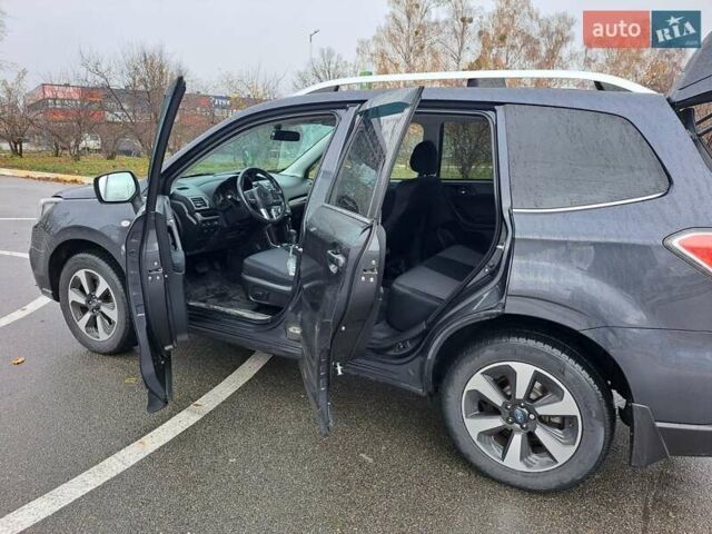 Серый Субару Форестер, объемом двигателя 2 л и пробегом 264 тыс. км за 15700 $, фото 11 на Automoto.ua