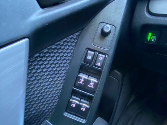 Серый Субару Форестер, объемом двигателя 2.5 л и пробегом 140 тыс. км за 12000 $, фото 6 на Automoto.ua