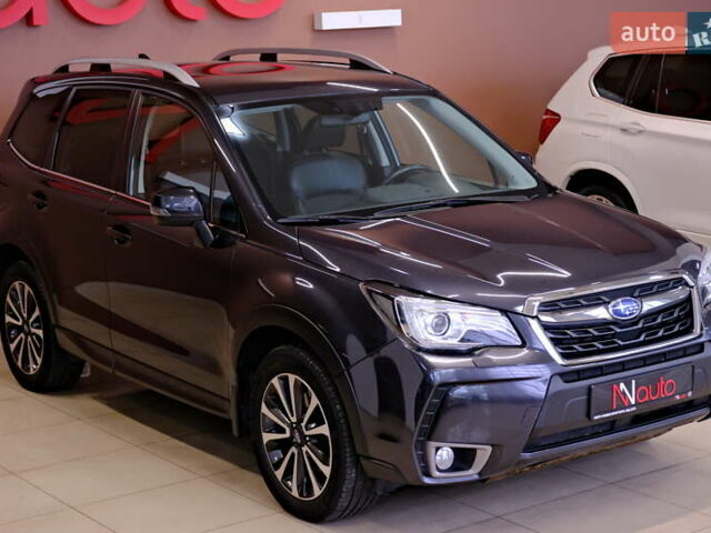 Серый Субару Форестер, объемом двигателя 2 л и пробегом 175 тыс. км за 20900 $, фото 3 на Automoto.ua