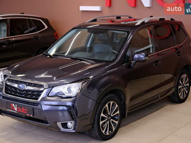 Серый Субару Форестер, объемом двигателя 2 л и пробегом 175 тыс. км за 20900 $, фото 2 на Automoto.ua