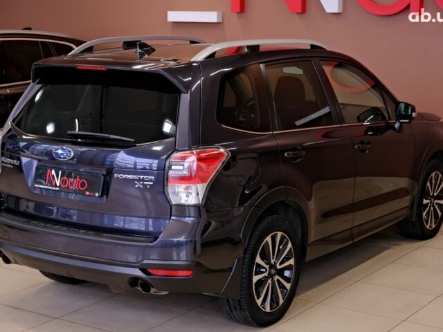 Серый Субару Форестер, объемом двигателя 2 л и пробегом 175 тыс. км за 20900 $, фото 4 на Automoto.ua