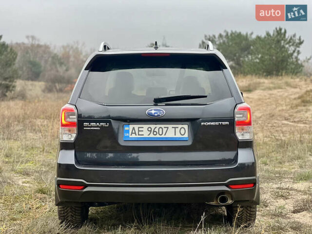 Серый Субару Форестер, объемом двигателя 2.46 л и пробегом 143 тыс. км за 17900 $, фото 3 на Automoto.ua