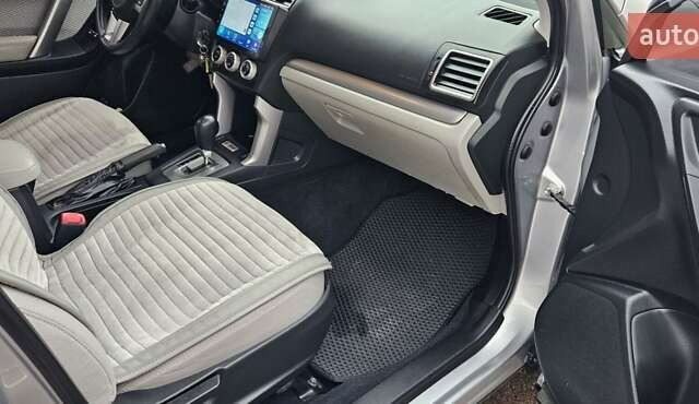 Сірий Субару Forester, об'ємом двигуна 2.5 л та пробігом 115 тис. км за 13700 $, фото 17 на Automoto.ua
